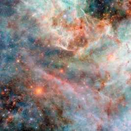 El Hubble captura nubes cósmicas que parecen ser de algodón de azúcar